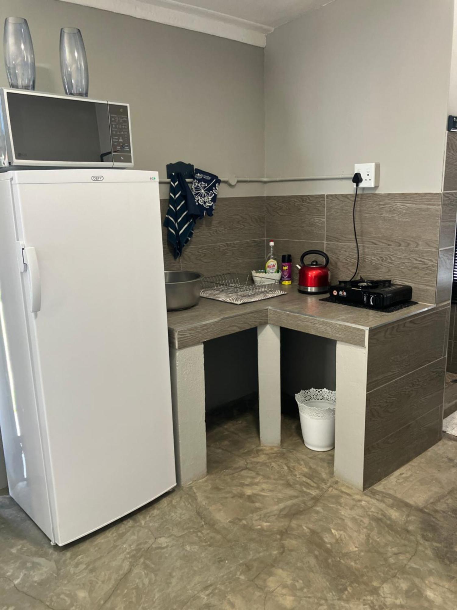 Stellies Accommodation - Room 1 Keetmanshoop Εξωτερικό φωτογραφία