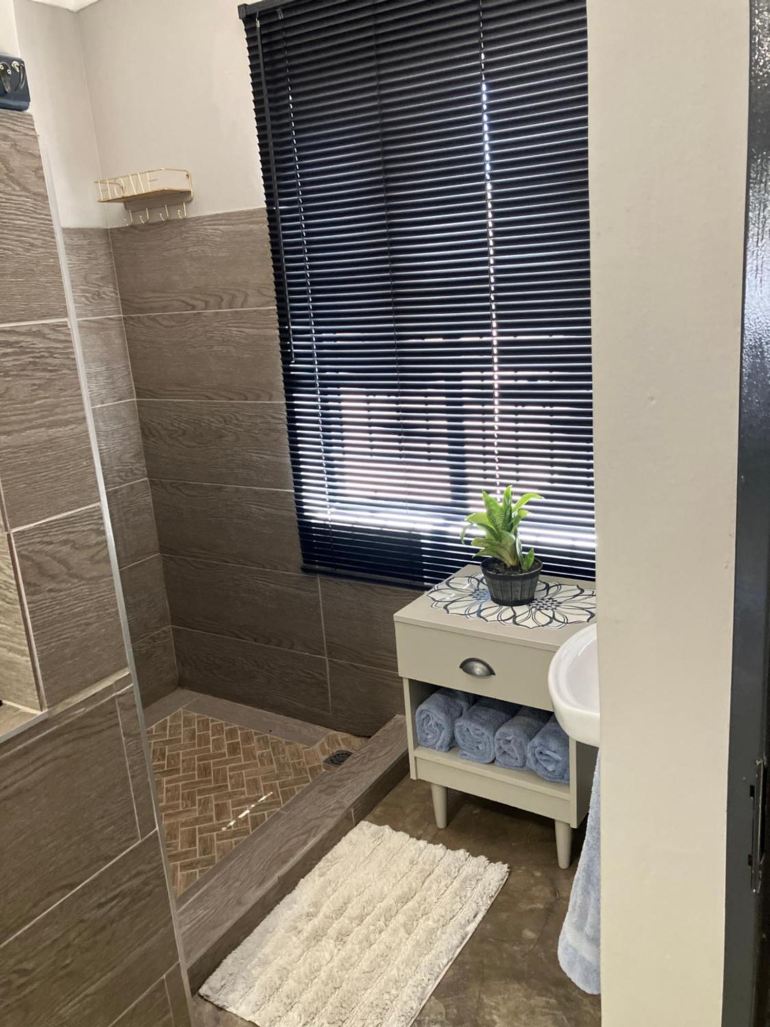 Stellies Accommodation - Room 1 Keetmanshoop Εξωτερικό φωτογραφία